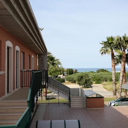Residence Villaggio Del Sole 泰尔莫利 外观 照片
