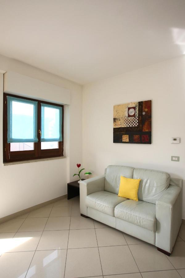 Residence Villaggio Del Sole 泰尔莫利 外观 照片