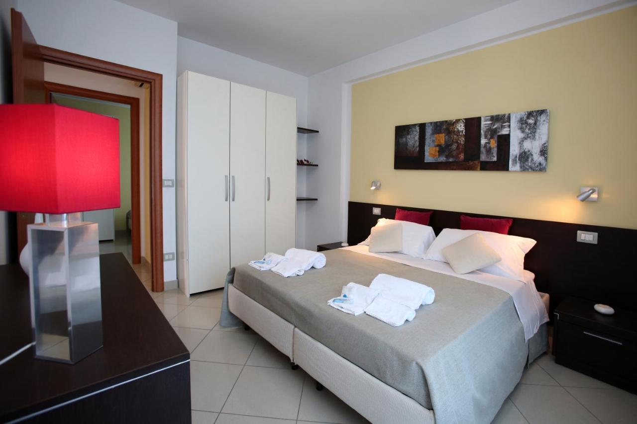 Residence Villaggio Del Sole 泰尔莫利 外观 照片