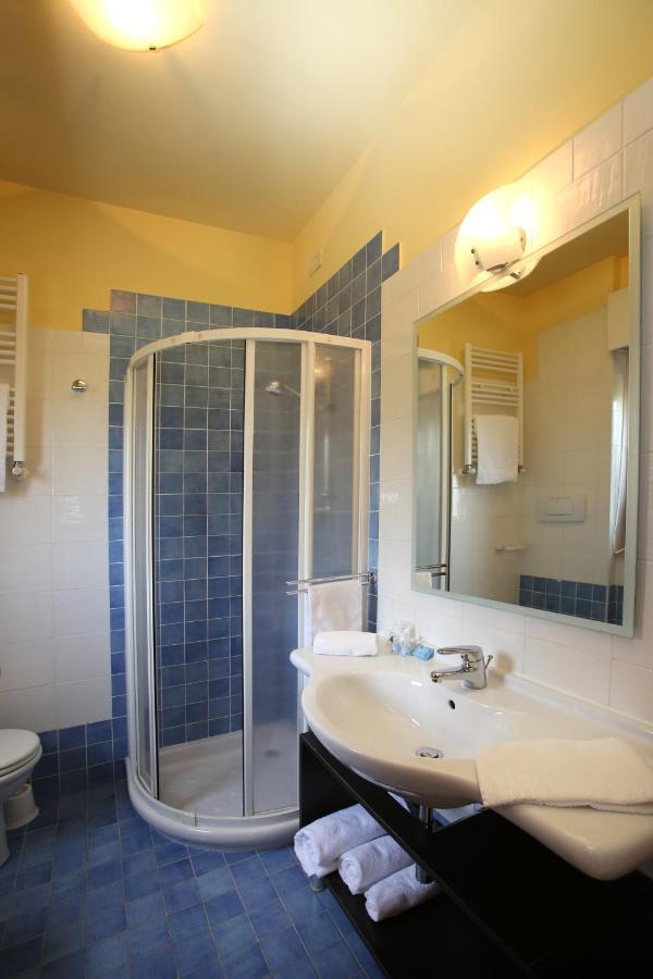 Residence Villaggio Del Sole 泰尔莫利 外观 照片